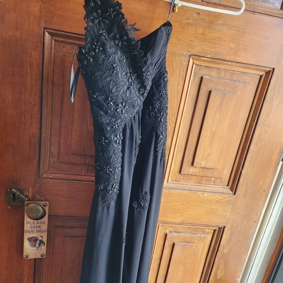 Womens little mistress dress - Picture 2 of 11